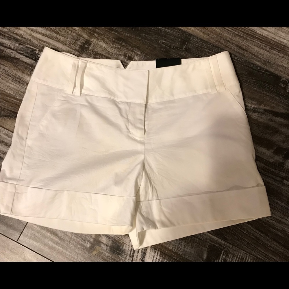 NWT white dress SHORTS Express Sz 2